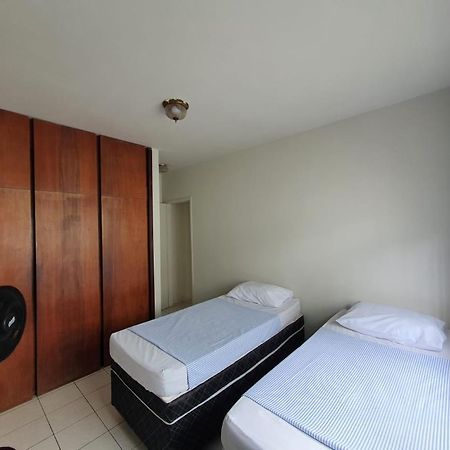 Hostel Umuarama Uberlandia Exterior photo